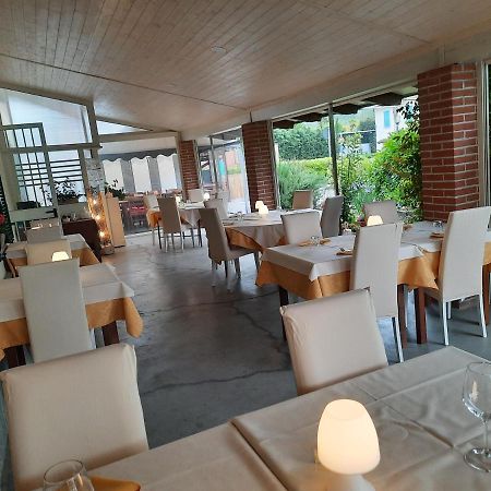 Locanda Della Luna Rossa Calosso Екстер'єр фото