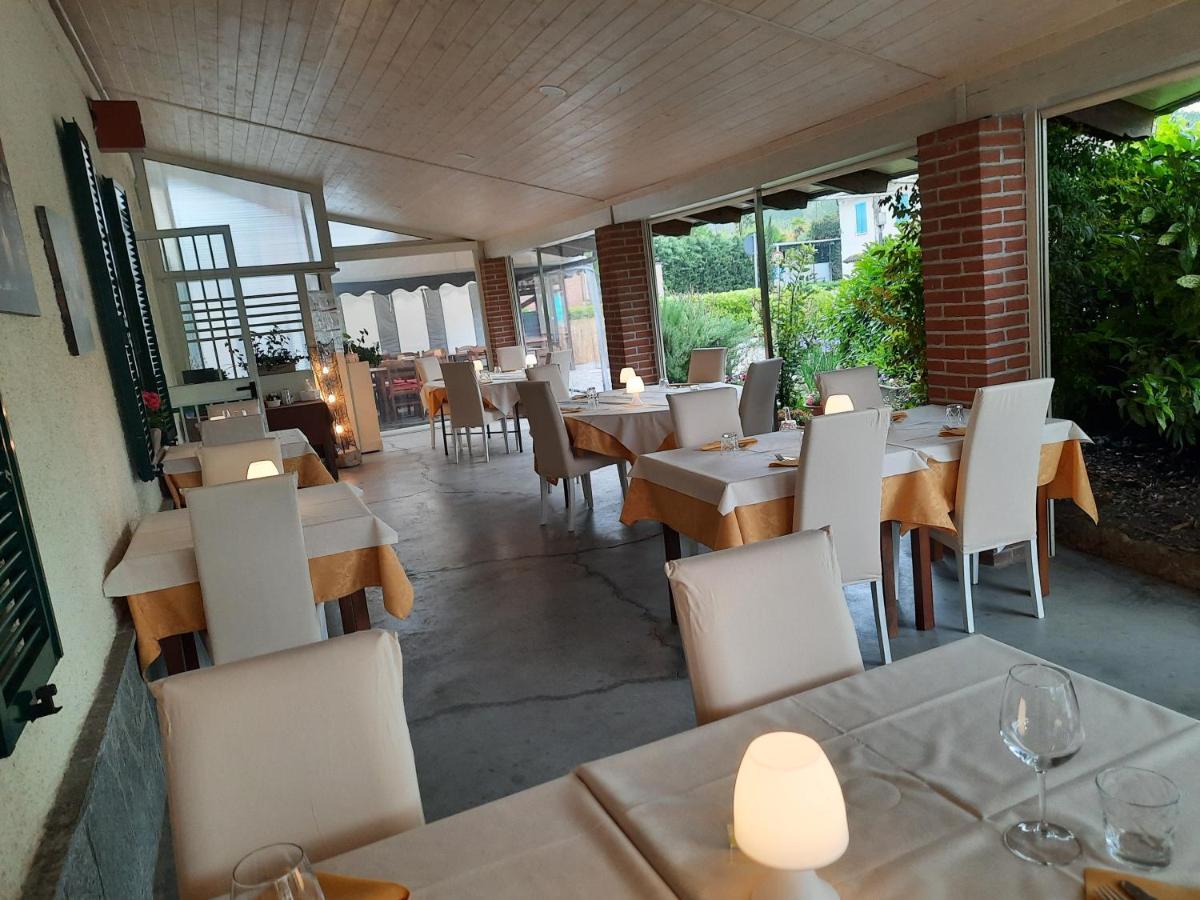 Locanda Della Luna Rossa Calosso Екстер'єр фото